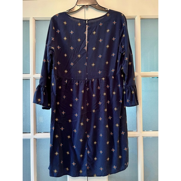 OLD NAVY NAVY BLUE SHIFT DRESS WITH RUFFLE BELL SLEEVES 💙🌻 - Picture 2 of 4